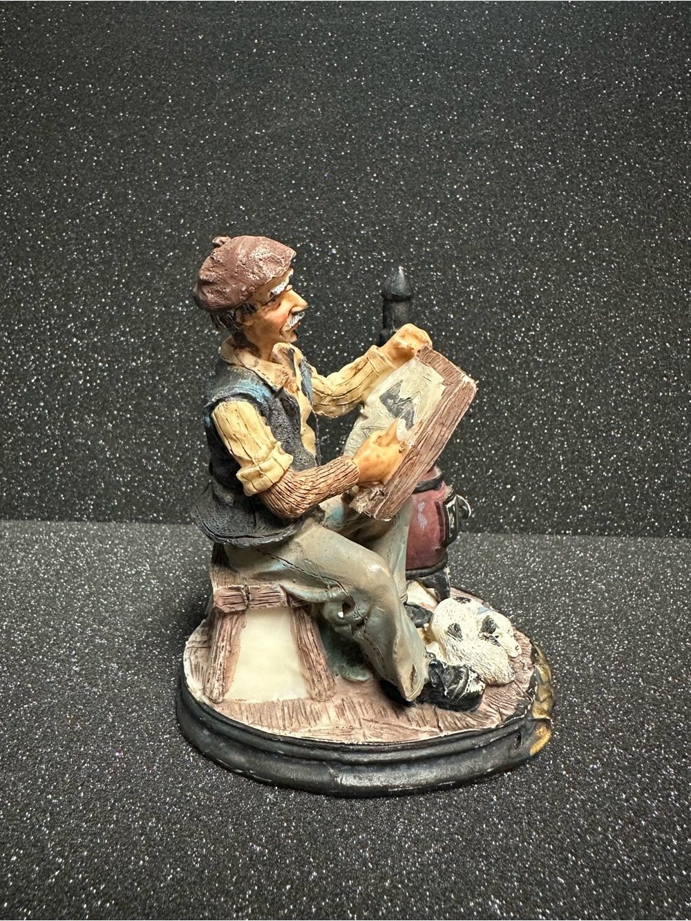 Rustic painter Figurine in Brown and Cream 4.5 inches tall
